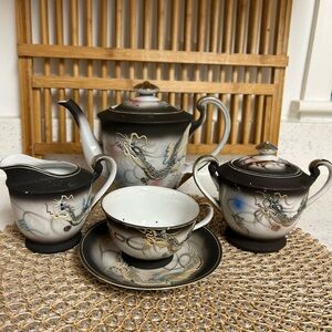 Dragon Motif Tea Set